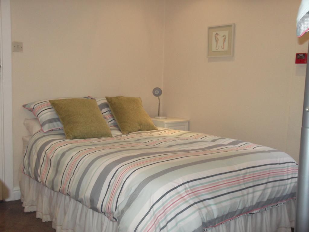 Columbus Holiday Flats Scarborough Luaran gambar